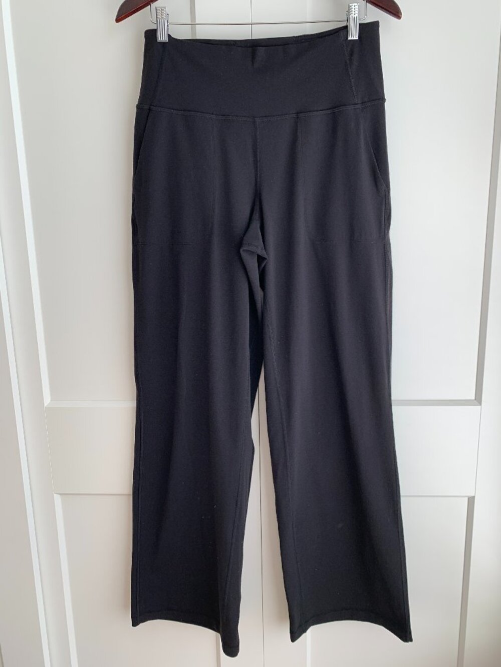 Lululemon Align Wide Leg pant in black size 10
